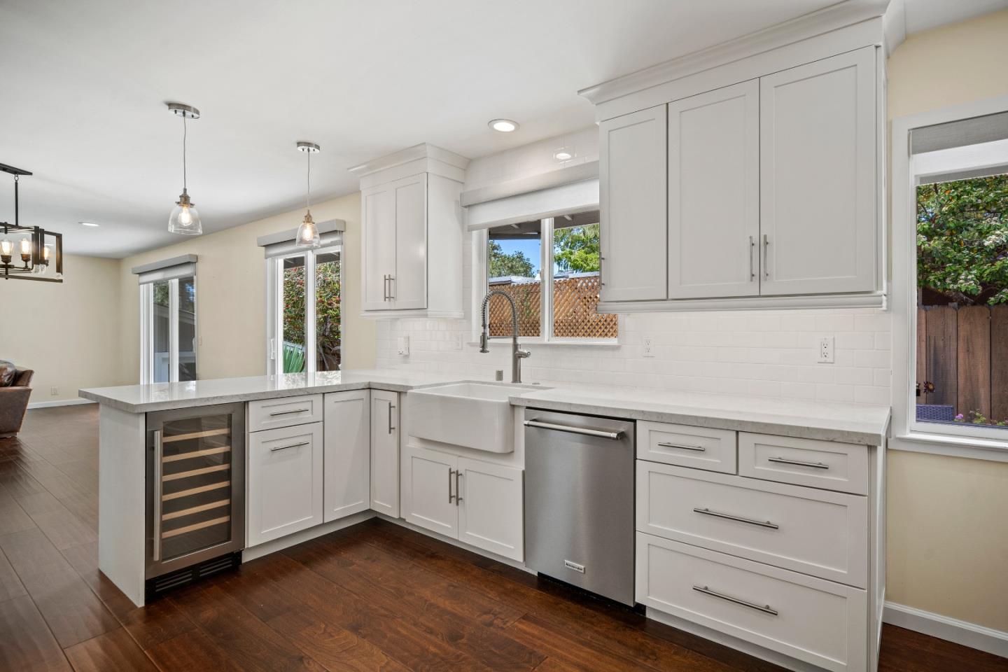 Detail Gallery Image 9 of 34 For 3380 San Luis Ave, Carmel,  CA 93923 - 3 Beds | 3 Baths