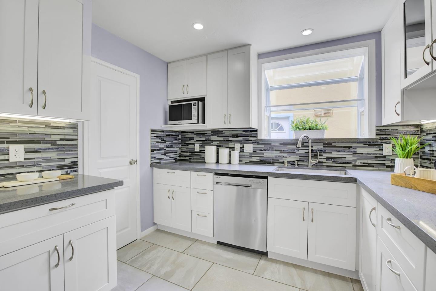 Detail Gallery Image 15 of 41 For 59 Wavecrest Dr, Daly City,  CA 94015 - 3 Beds | 2 Baths