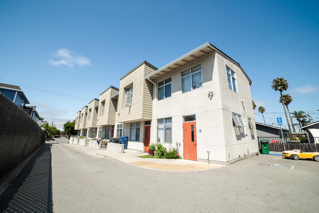 Detail Gallery Image 9 of 12 For 56 Union St, Watsonville,  CA 95076 - – Beds | – Baths