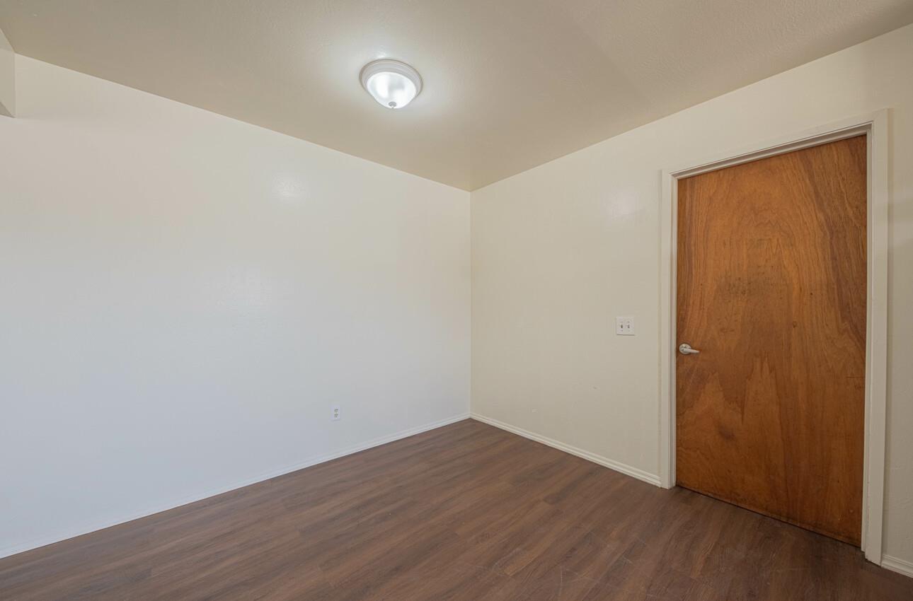 Detail Gallery Image 8 of 32 For 3114 Flower Cir, Marina,  CA 93933 - 3 Beds | 1/1 Baths