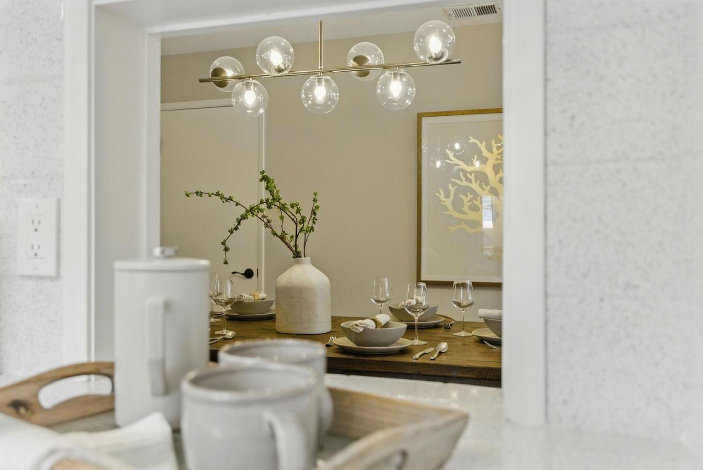 Detail Gallery Image 7 of 31 For 3732 Europe Ct, Santa Clara,  CA 95051 - 2 Beds | 2 Baths