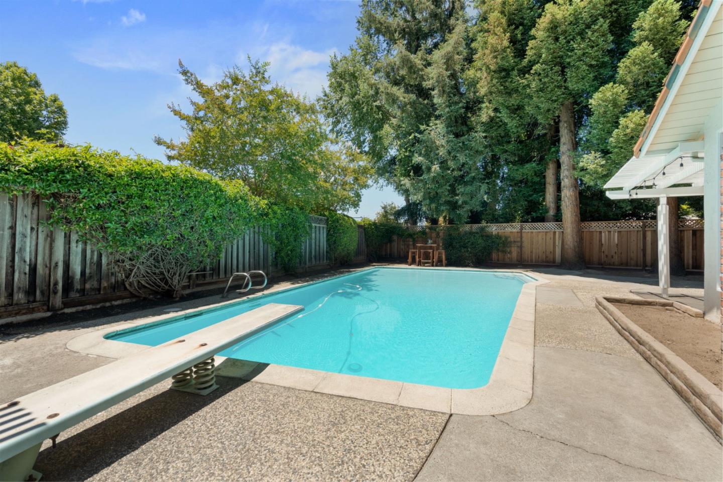 Detail Gallery Image 19 of 24 For 2336 Constitution Dr, San Jose,  CA 95124 - 4 Beds | 2/1 Baths