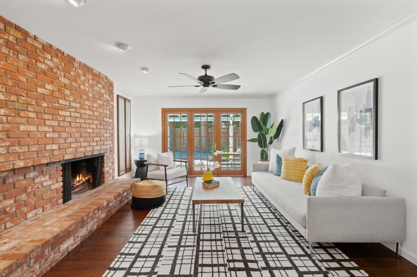 Detail Gallery Image 7 of 24 For 2336 Constitution Dr, San Jose,  CA 95124 - 4 Beds | 2/1 Baths