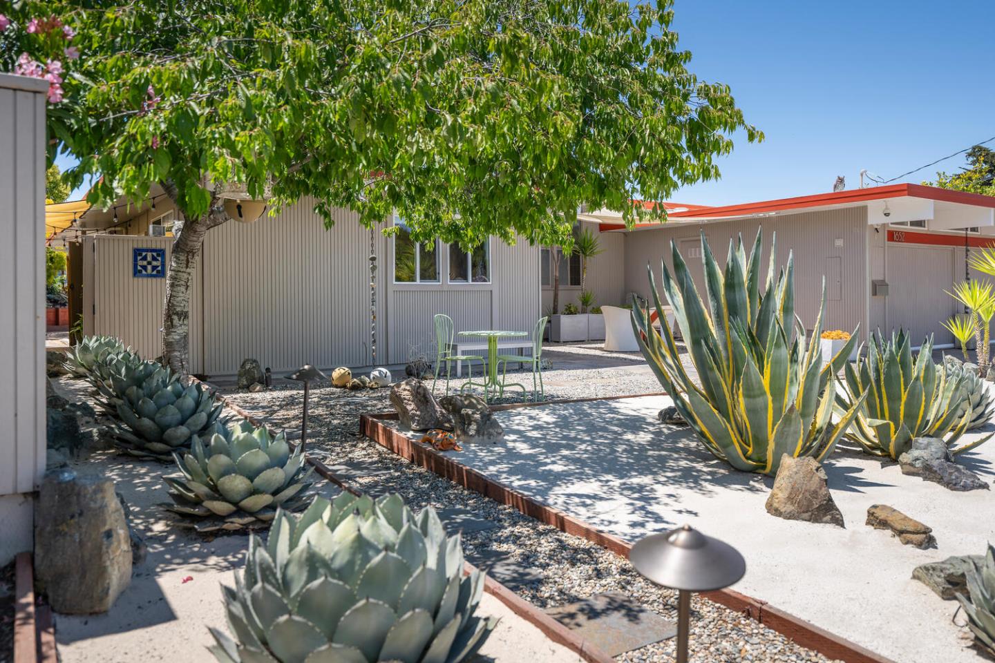 Detail Gallery Image 20 of 47 For 1652 Lexington Ave, San Mateo,  CA 94402 - 3 Beds | 3 Baths