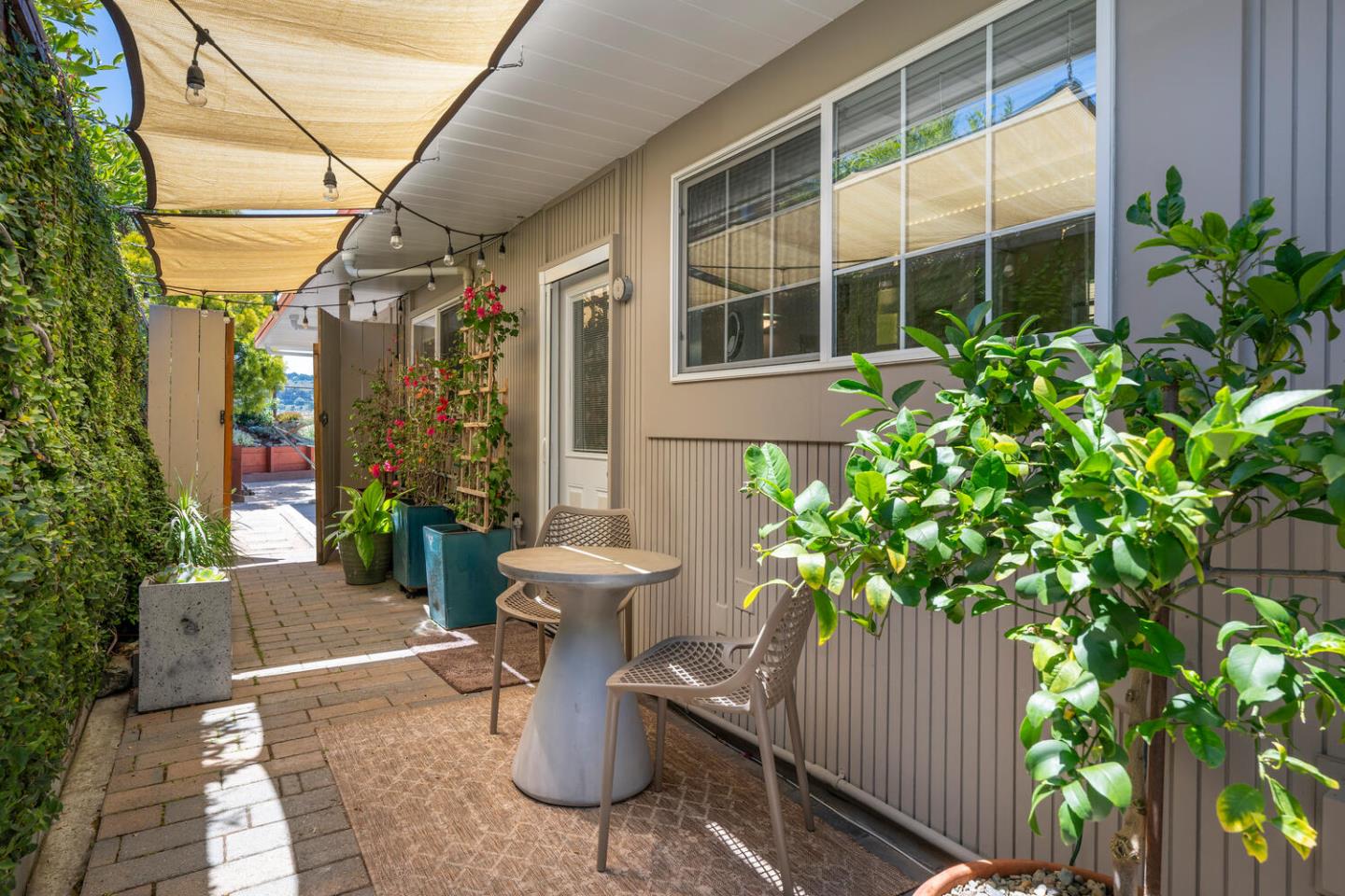 Detail Gallery Image 21 of 47 For 1652 Lexington Ave, San Mateo,  CA 94402 - 3 Beds | 3 Baths