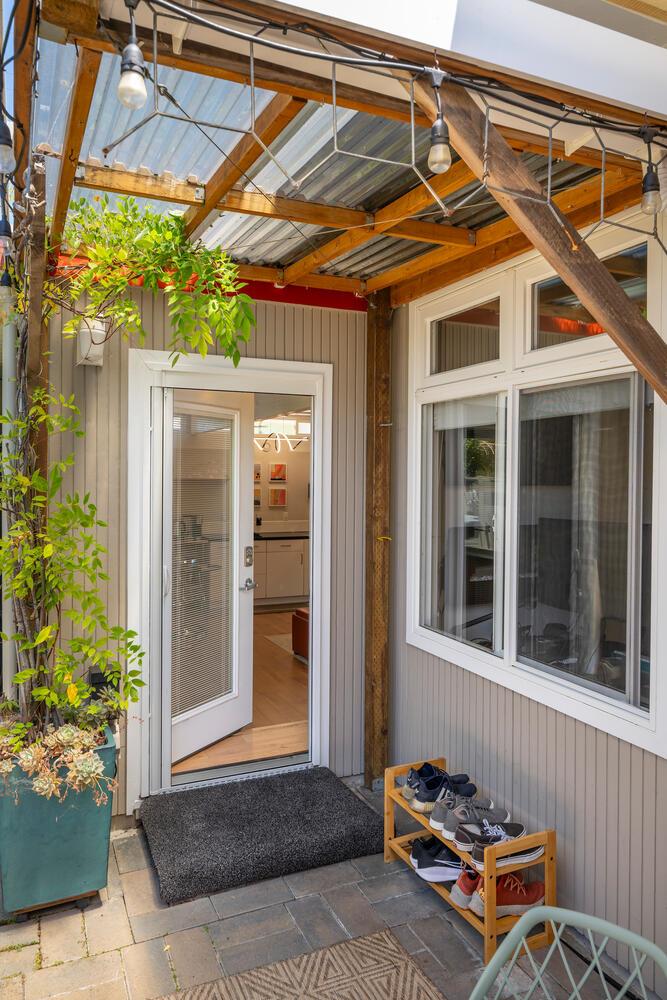 Detail Gallery Image 27 of 47 For 1652 Lexington Ave, San Mateo,  CA 94402 - 3 Beds | 3 Baths