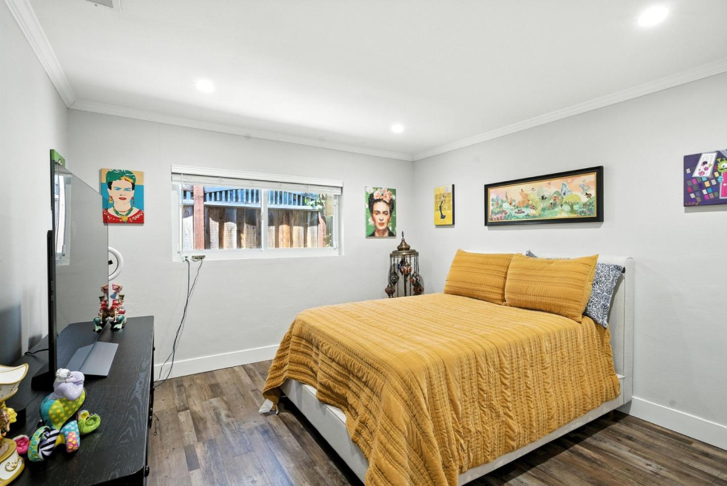 Detail Gallery Image 13 of 69 For 1579 West St, Concord,  CA 94521 - 4 Beds | 3/1 Baths