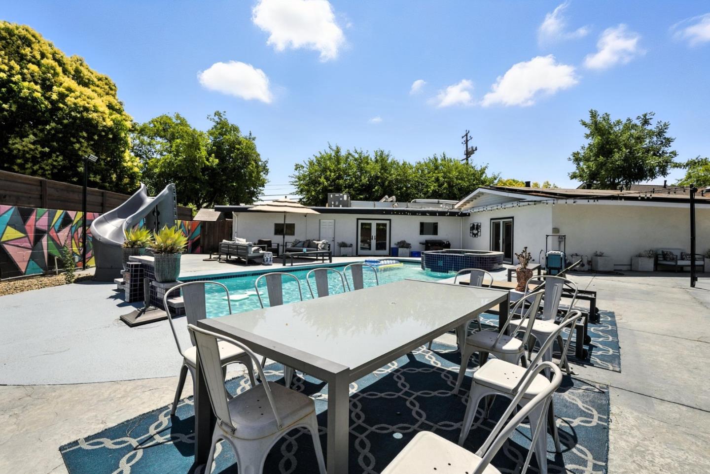 Detail Gallery Image 47 of 69 For 1579 West St, Concord,  CA 94521 - 4 Beds | 3/1 Baths
