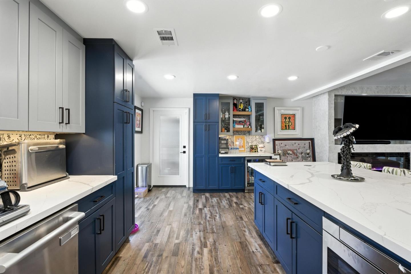 Detail Gallery Image 9 of 69 For 1579 West St, Concord,  CA 94521 - 4 Beds | 3/1 Baths