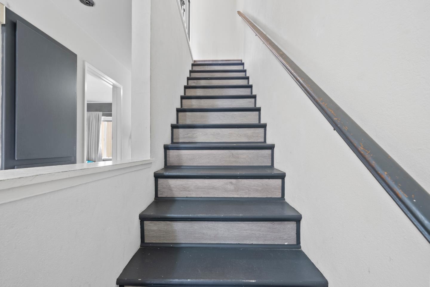 Detail Gallery Image 15 of 37 For 20917 Locust St #D,  Hayward,  CA 94541 - 2 Beds | 1/1 Baths