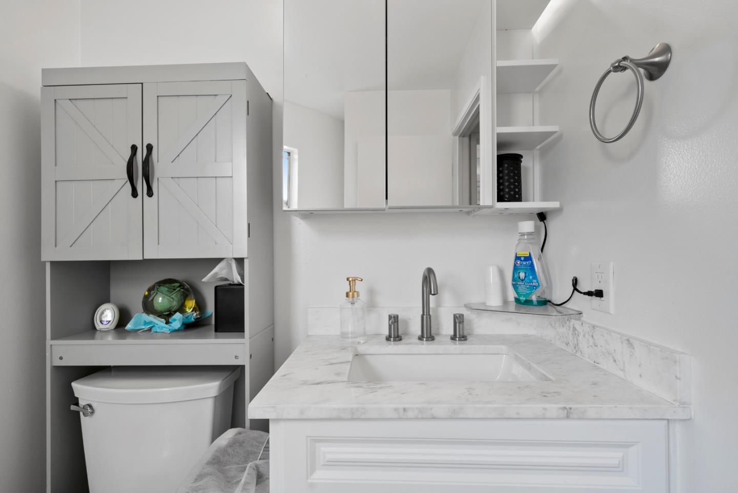Detail Gallery Image 16 of 37 For 20917 Locust St #D,  Hayward,  CA 94541 - 2 Beds | 1/1 Baths