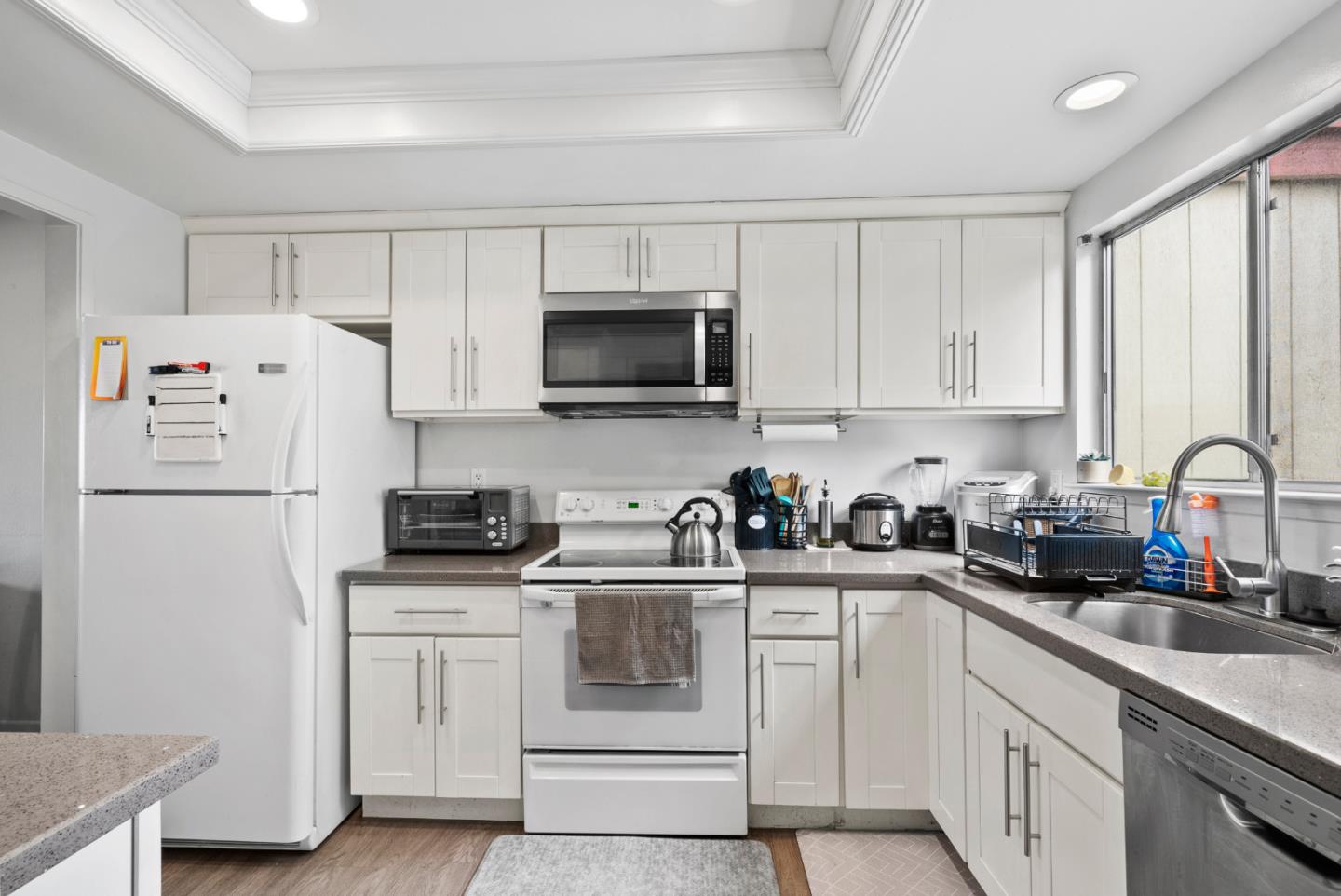 Detail Gallery Image 18 of 37 For 20917 Locust St #D,  Hayward,  CA 94541 - 2 Beds | 1/1 Baths