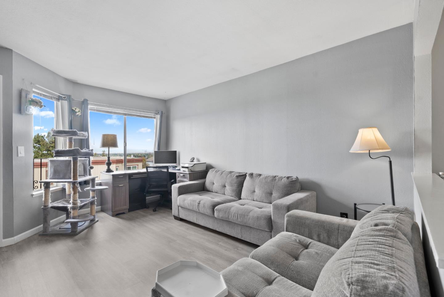 Detail Gallery Image 23 of 37 For 20917 Locust St #D,  Hayward,  CA 94541 - 2 Beds | 1/1 Baths