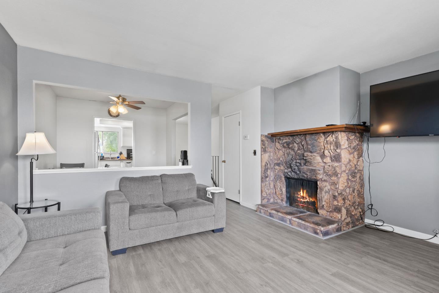 Detail Gallery Image 24 of 37 For 20917 Locust St #D,  Hayward,  CA 94541 - 2 Beds | 1/1 Baths