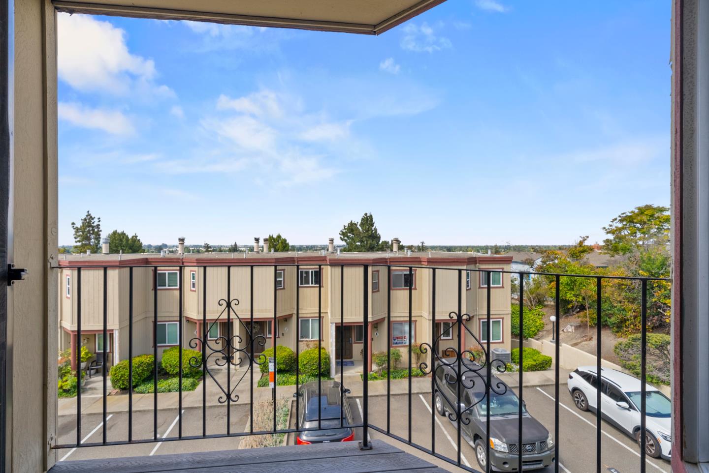 Detail Gallery Image 28 of 37 For 20917 Locust St #D,  Hayward,  CA 94541 - 2 Beds | 1/1 Baths