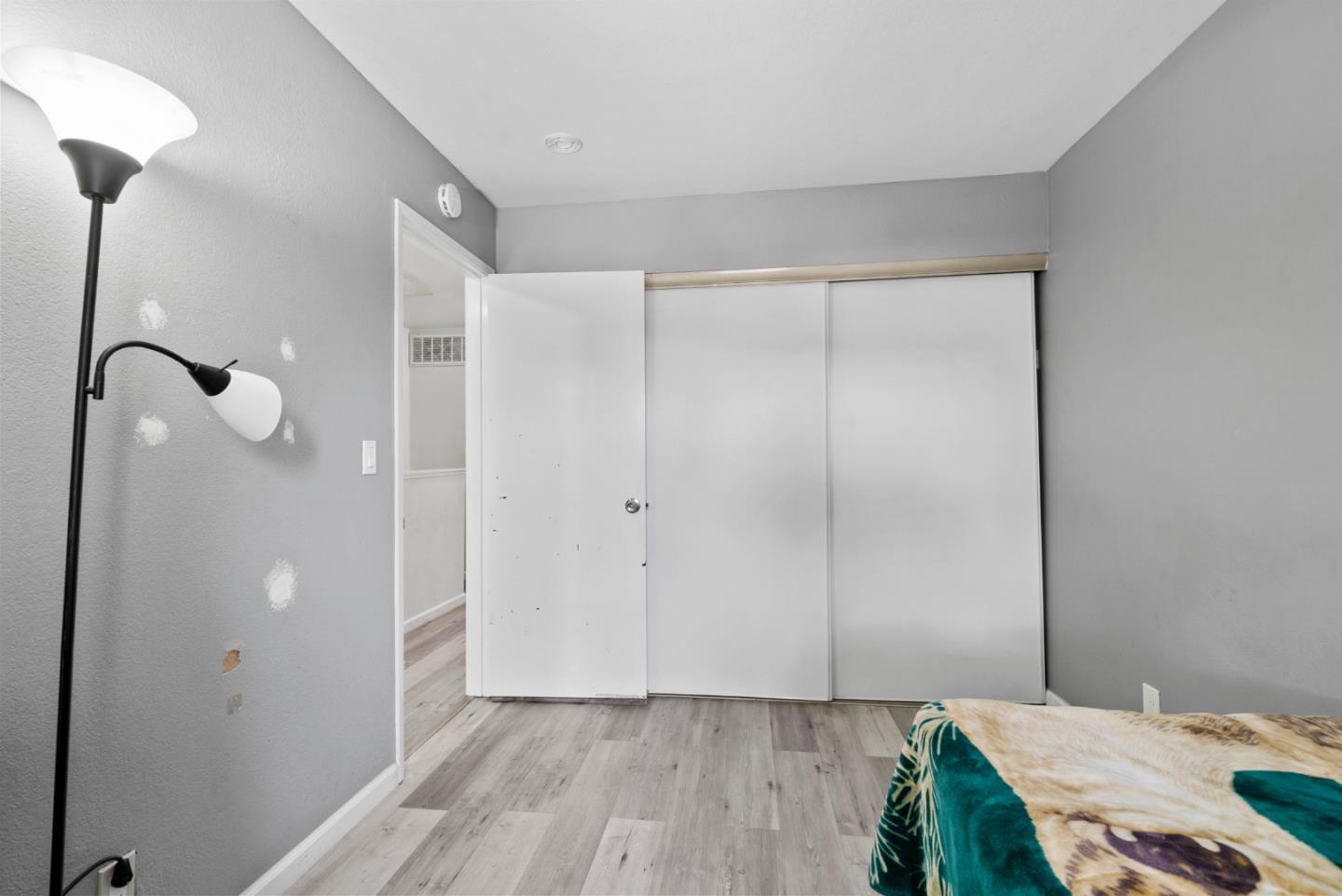 Detail Gallery Image 8 of 37 For 20917 Locust St #D,  Hayward,  CA 94541 - 2 Beds | 1/1 Baths