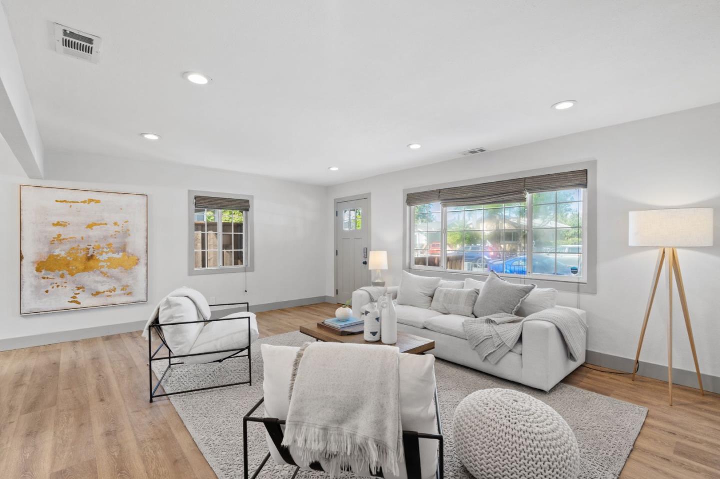 Detail Gallery Image 5 of 24 For 616 Douglas Ave, Redwood City,  CA 94063 - 2 Beds | 2 Baths