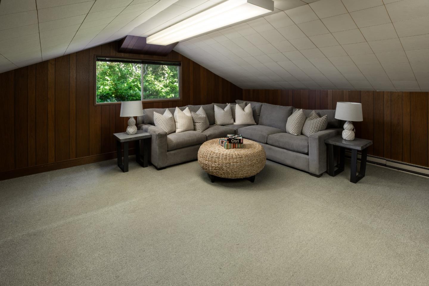 Detail Gallery Image 19 of 25 For 369 Lennox Ave, Menlo Park,  CA 94025 - 4 Beds | 3/1 Baths