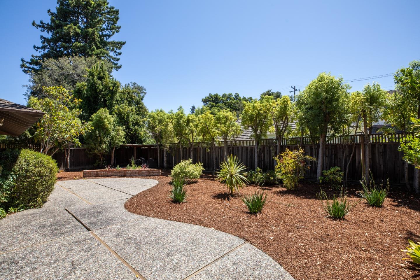 Detail Gallery Image 24 of 25 For 369 Lennox Ave, Menlo Park,  CA 94025 - 4 Beds | 3/1 Baths