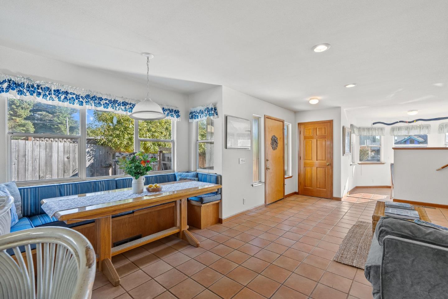 Detail Gallery Image 12 of 44 For 310 Mccormick Ave, Capitola,  CA 95010 - 3 Beds | 2 Baths