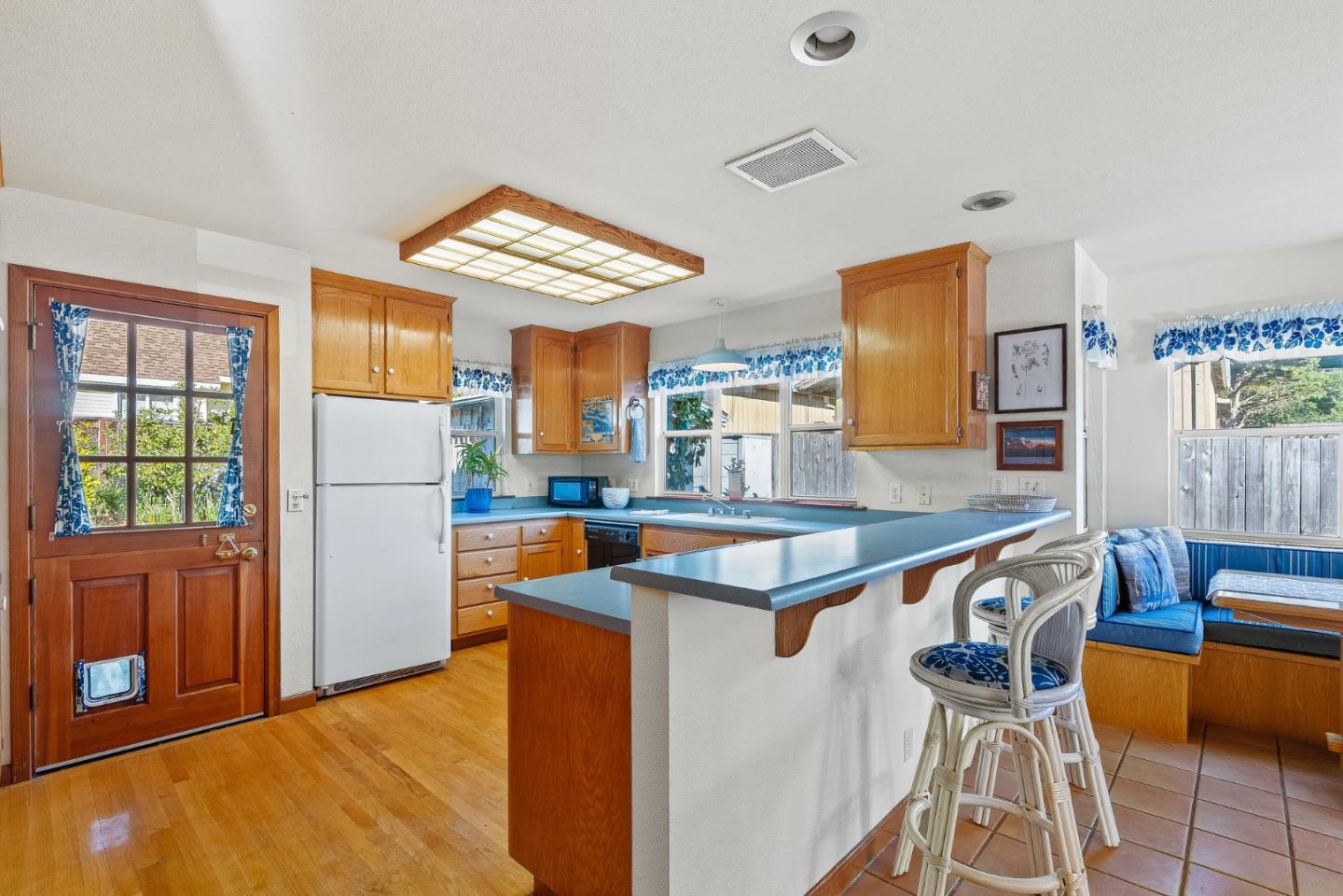 Detail Gallery Image 15 of 44 For 310 Mccormick Ave, Capitola,  CA 95010 - 3 Beds | 2 Baths