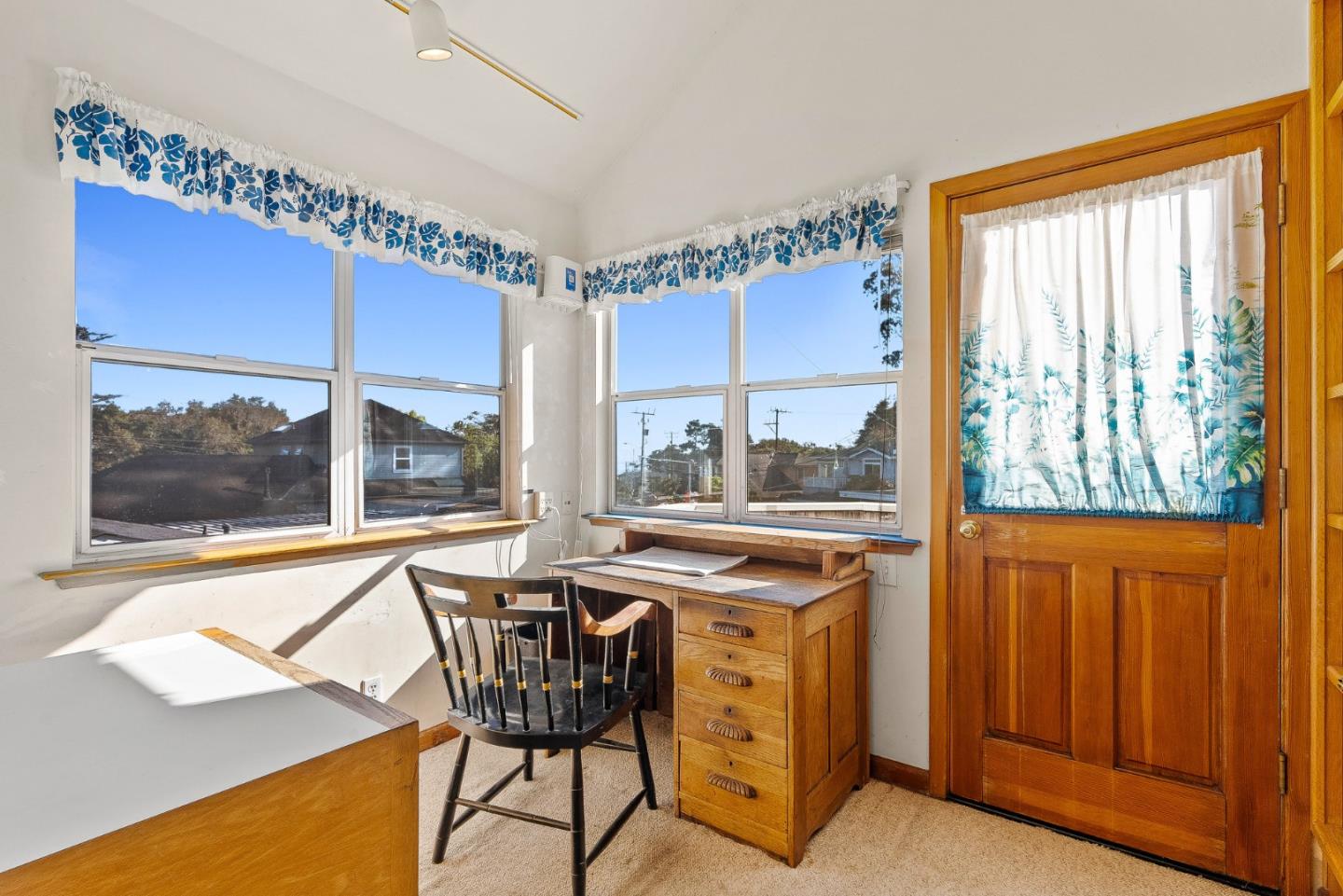 Detail Gallery Image 28 of 44 For 310 Mccormick Ave, Capitola,  CA 95010 - 3 Beds | 2 Baths