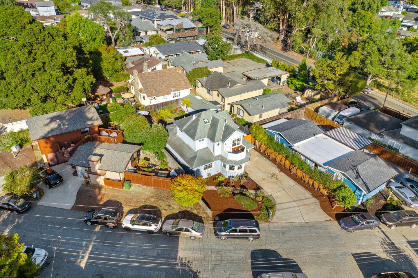 Detail Gallery Image 36 of 44 For 310 Mccormick Ave, Capitola,  CA 95010 - 3 Beds | 2 Baths