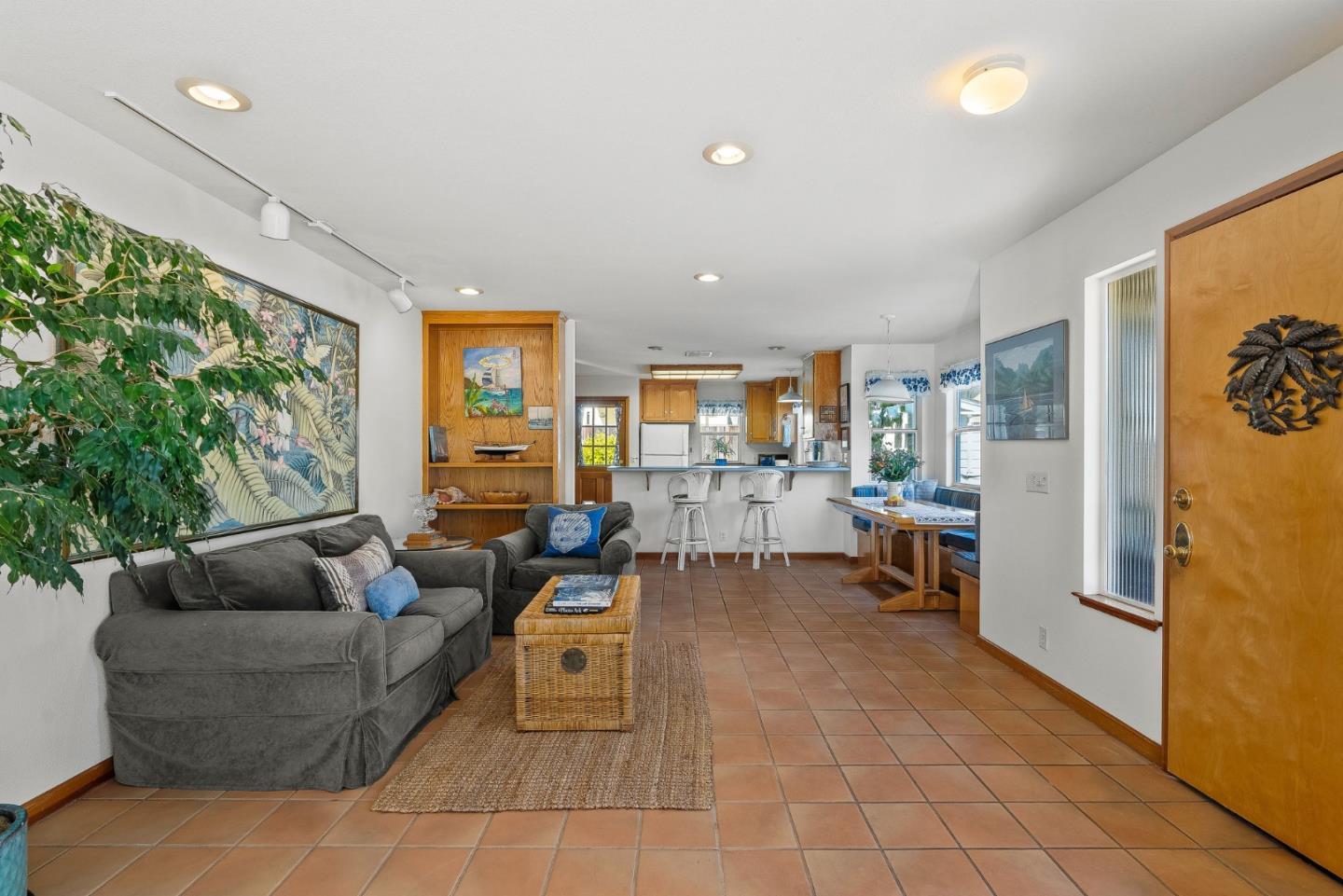 Detail Gallery Image 5 of 44 For 310 Mccormick Ave, Capitola,  CA 95010 - 3 Beds | 2 Baths