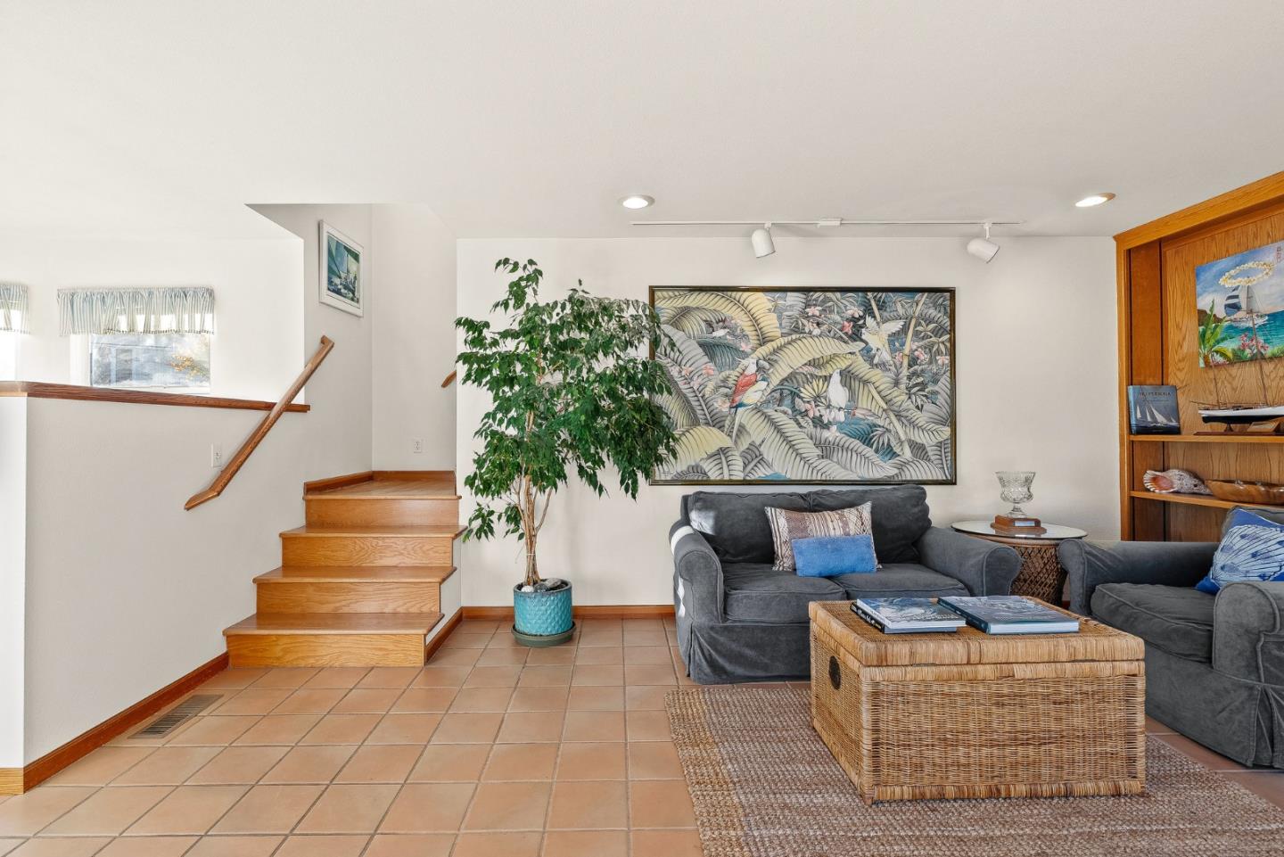 Detail Gallery Image 7 of 44 For 310 Mccormick Ave, Capitola,  CA 95010 - 3 Beds | 2 Baths