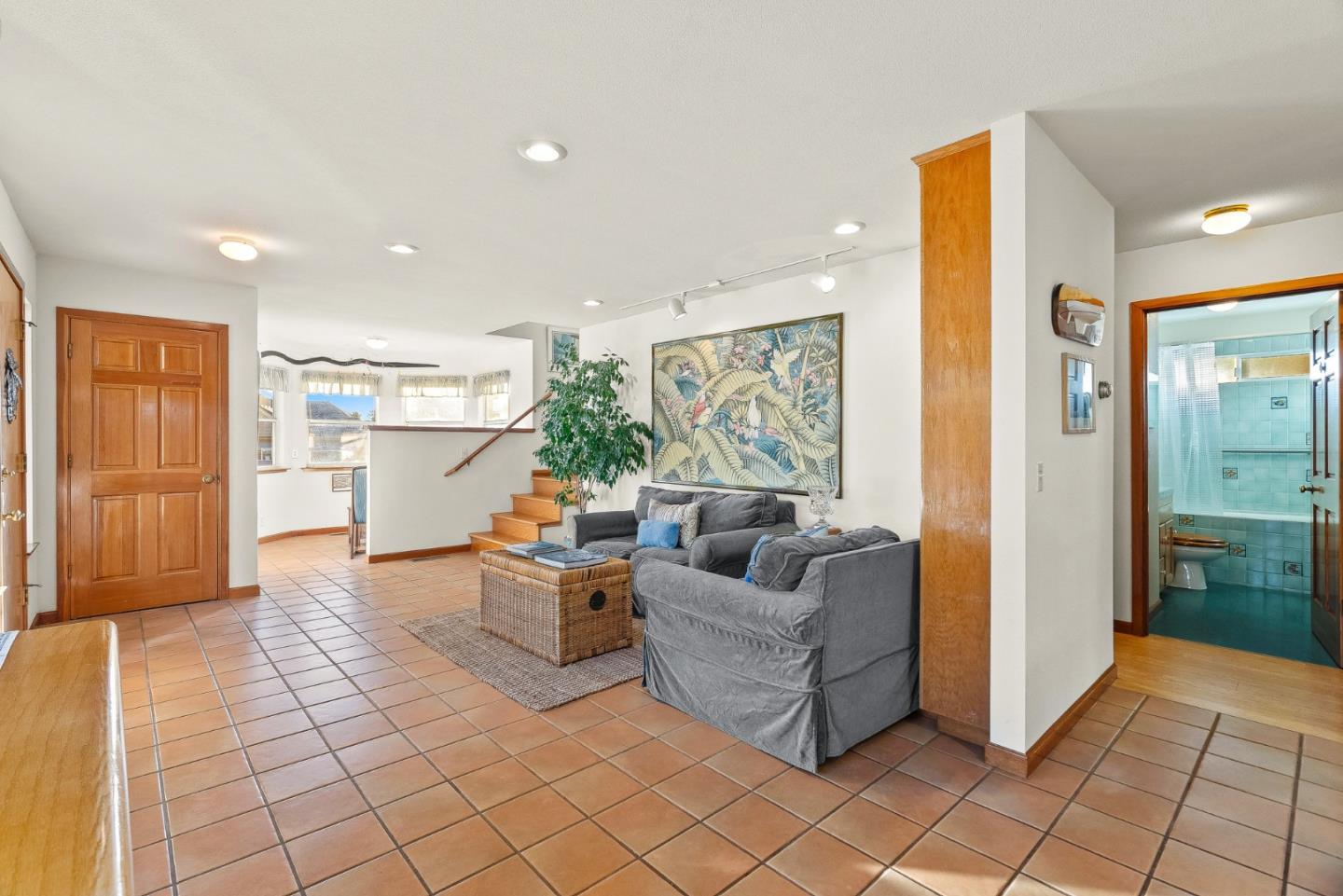 Detail Gallery Image 8 of 44 For 310 Mccormick Ave, Capitola,  CA 95010 - 3 Beds | 2 Baths