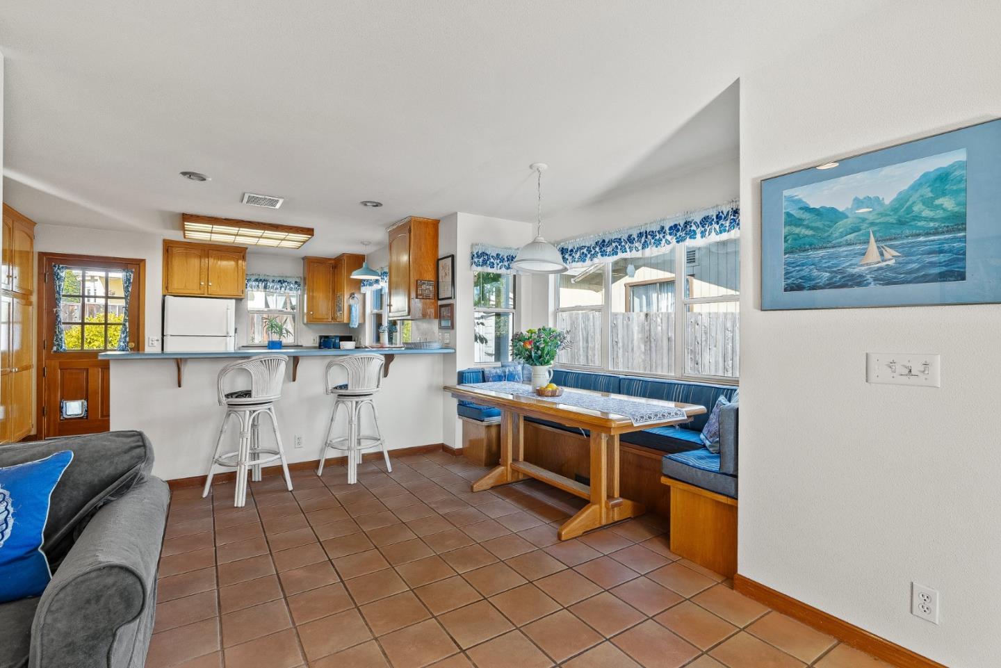 Detail Gallery Image 9 of 44 For 310 Mccormick Ave, Capitola,  CA 95010 - 3 Beds | 2 Baths
