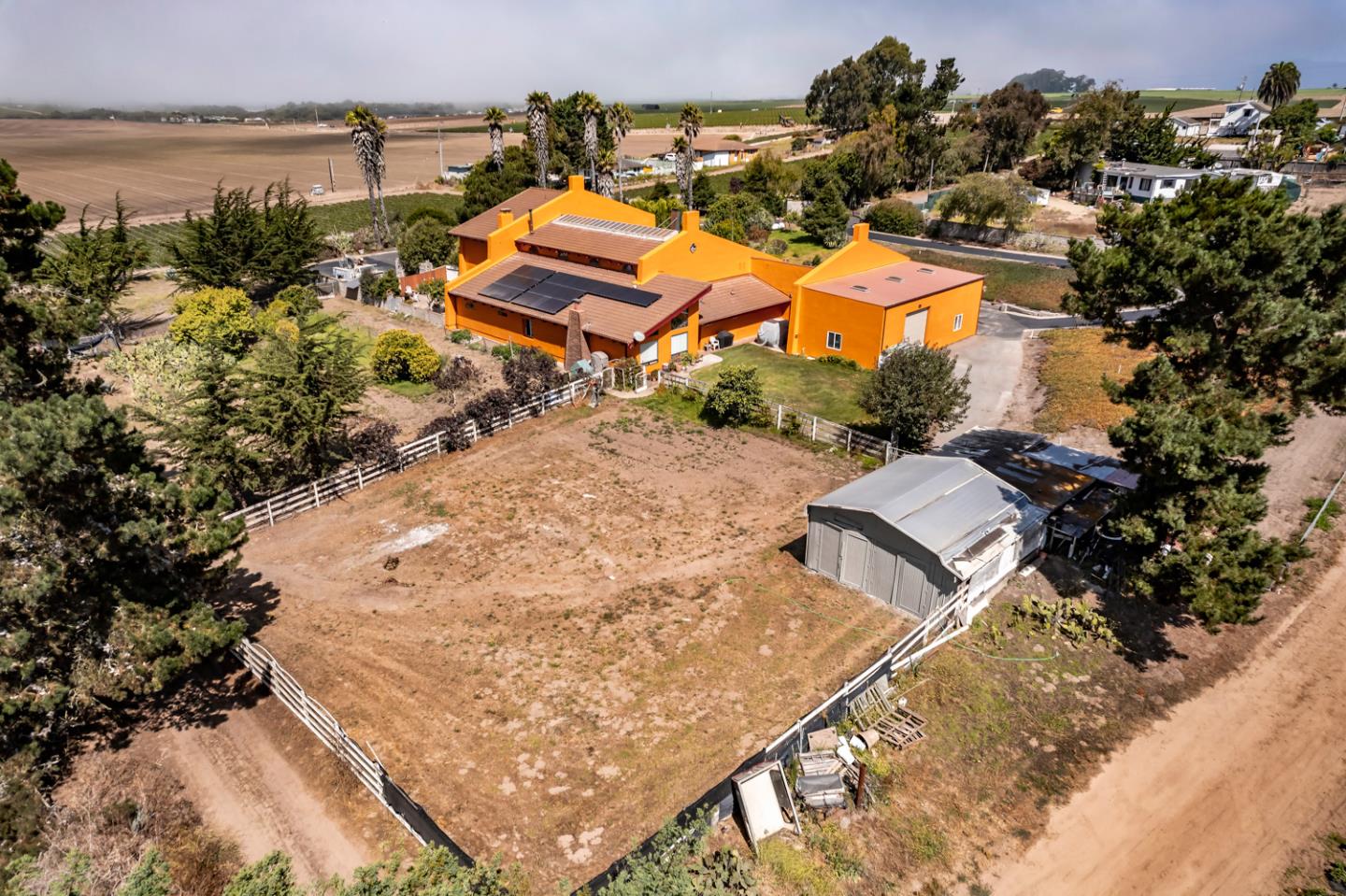 Detail Gallery Image 7 of 65 For 125 Springfield Rd, Moss Landing,  CA 95039 - 4 Beds | 4 Baths