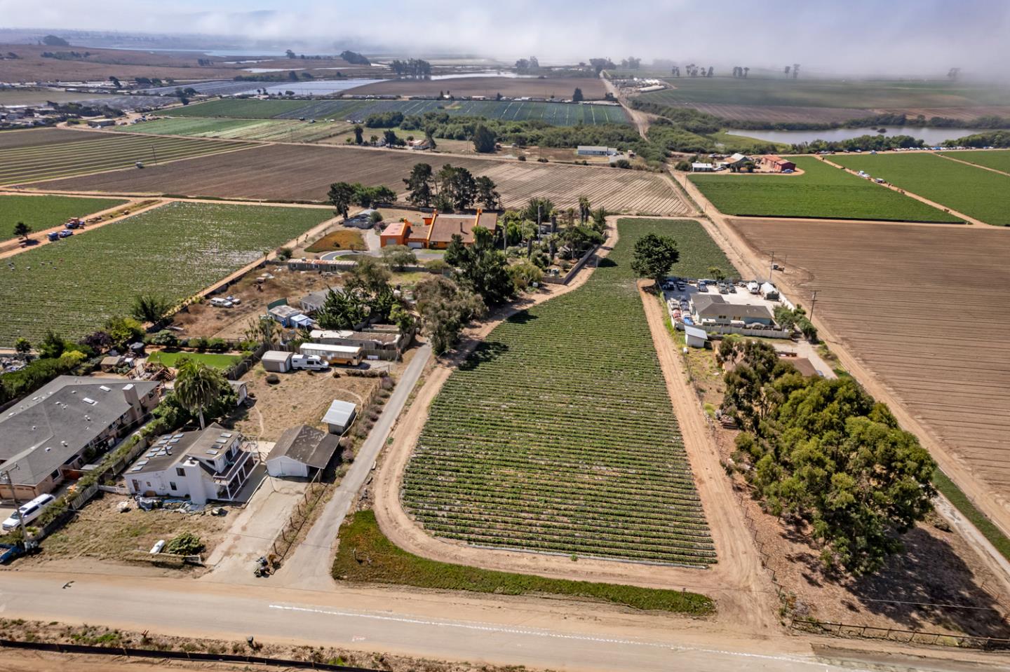 Detail Gallery Image 8 of 65 For 125 Springfield Rd, Moss Landing,  CA 95039 - 4 Beds | 4 Baths