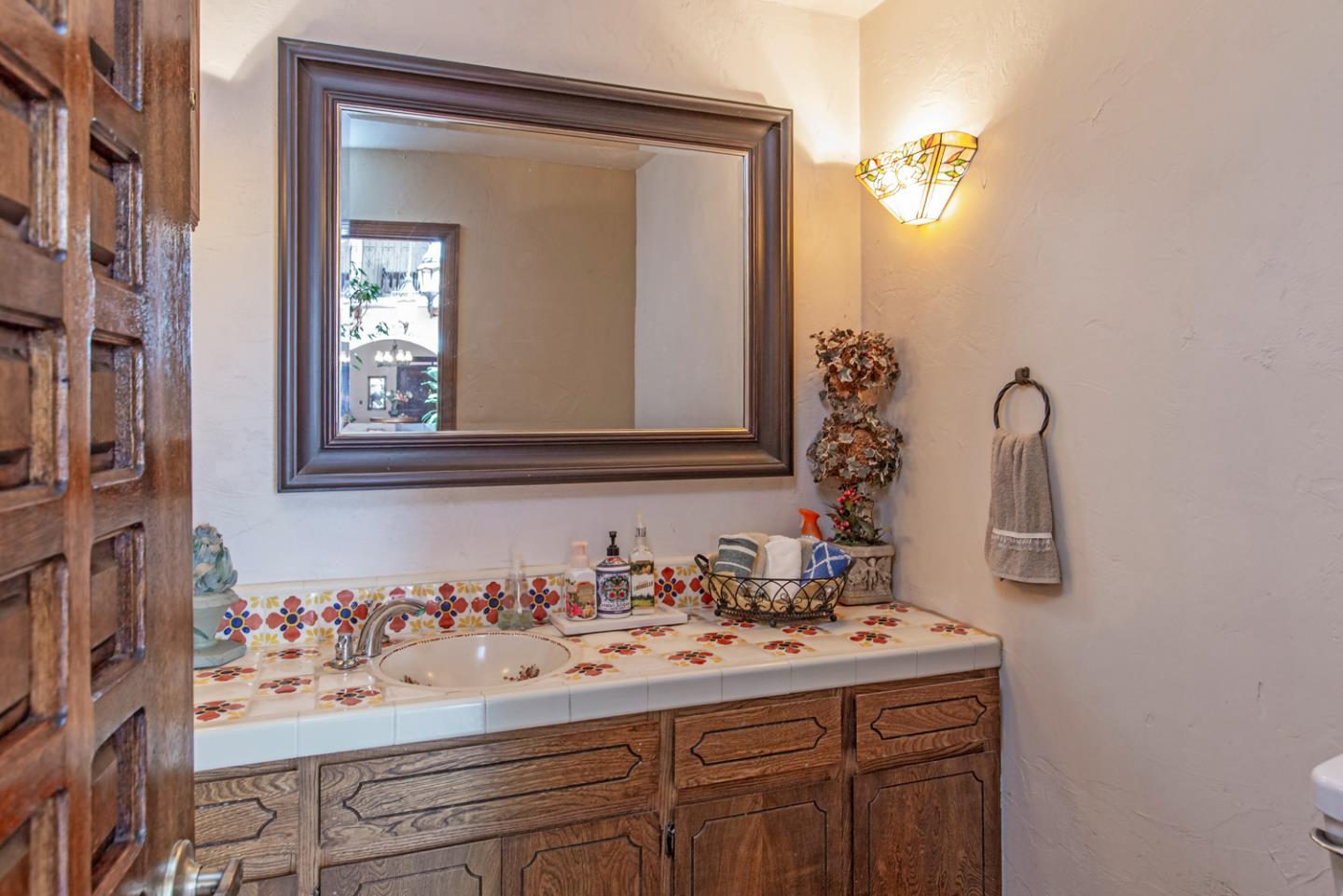 Detail Gallery Image 9 of 65 For 125 Springfield Rd, Moss Landing,  CA 95039 - 4 Beds | 4 Baths
