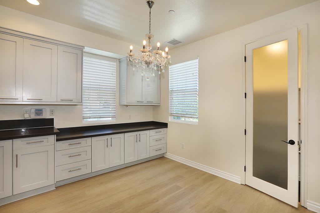 Detail Gallery Image 14 of 41 For 7603 23rd St, Westminster,  CA 92683 - 4 Beds | 4 Baths