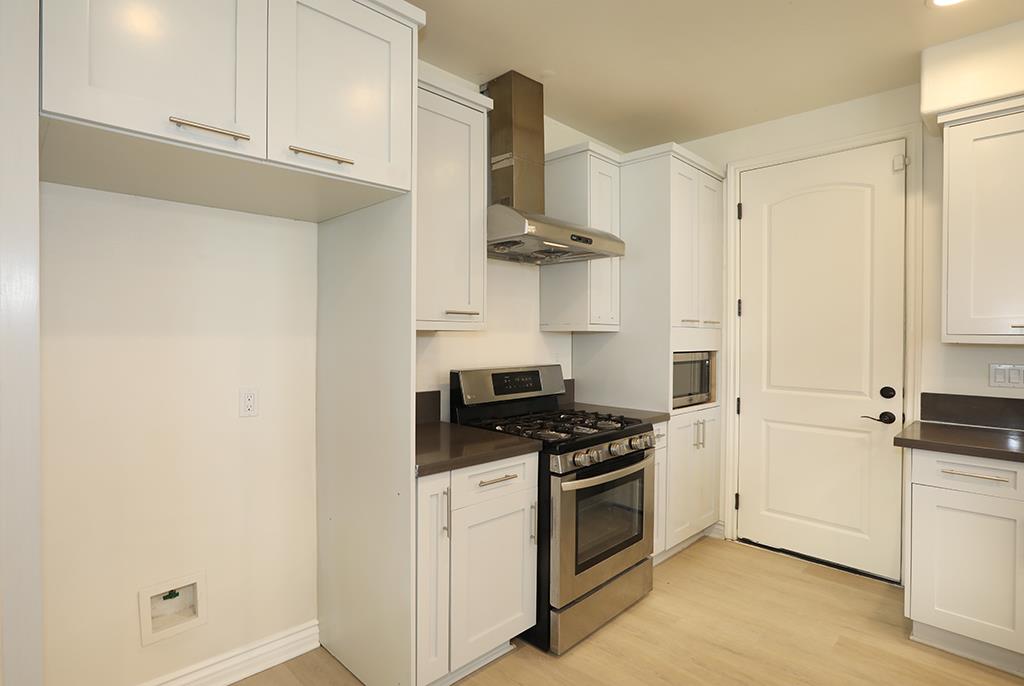 Detail Gallery Image 15 of 41 For 7603 23rd St, Westminster,  CA 92683 - 4 Beds | 4 Baths