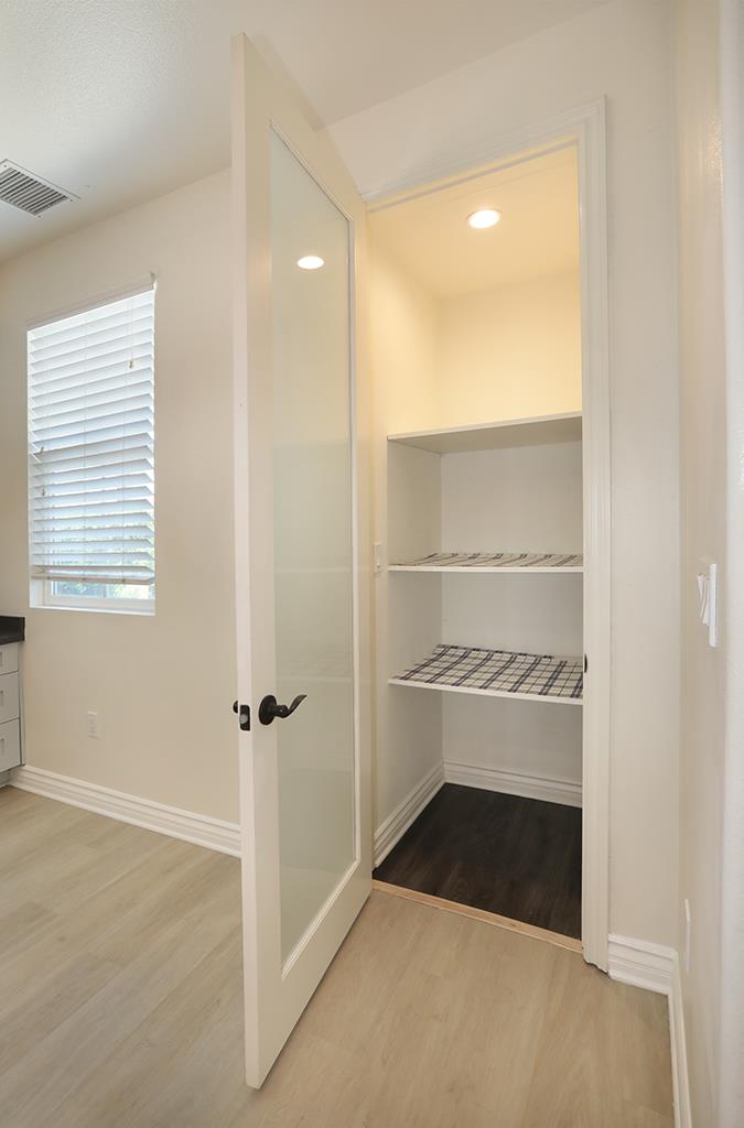 Detail Gallery Image 17 of 41 For 7603 23rd St, Westminster,  CA 92683 - 4 Beds | 4 Baths