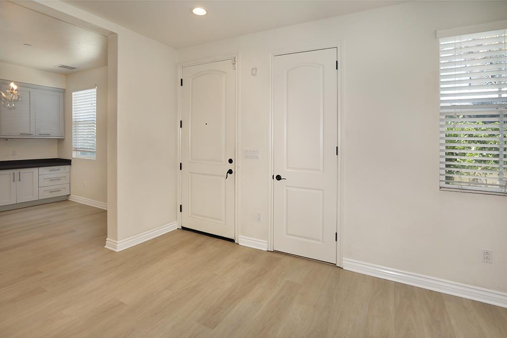 Detail Gallery Image 7 of 41 For 7603 23rd St, Westminster,  CA 92683 - 4 Beds | 4 Baths