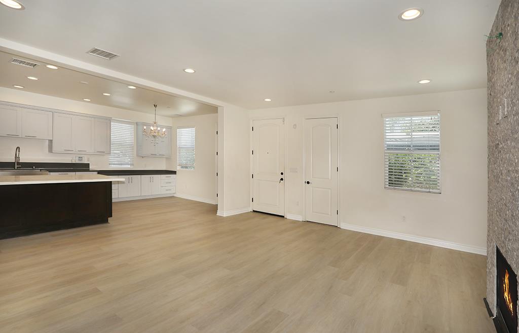 Detail Gallery Image 8 of 41 For 7603 23rd St, Westminster,  CA 92683 - 4 Beds | 4 Baths