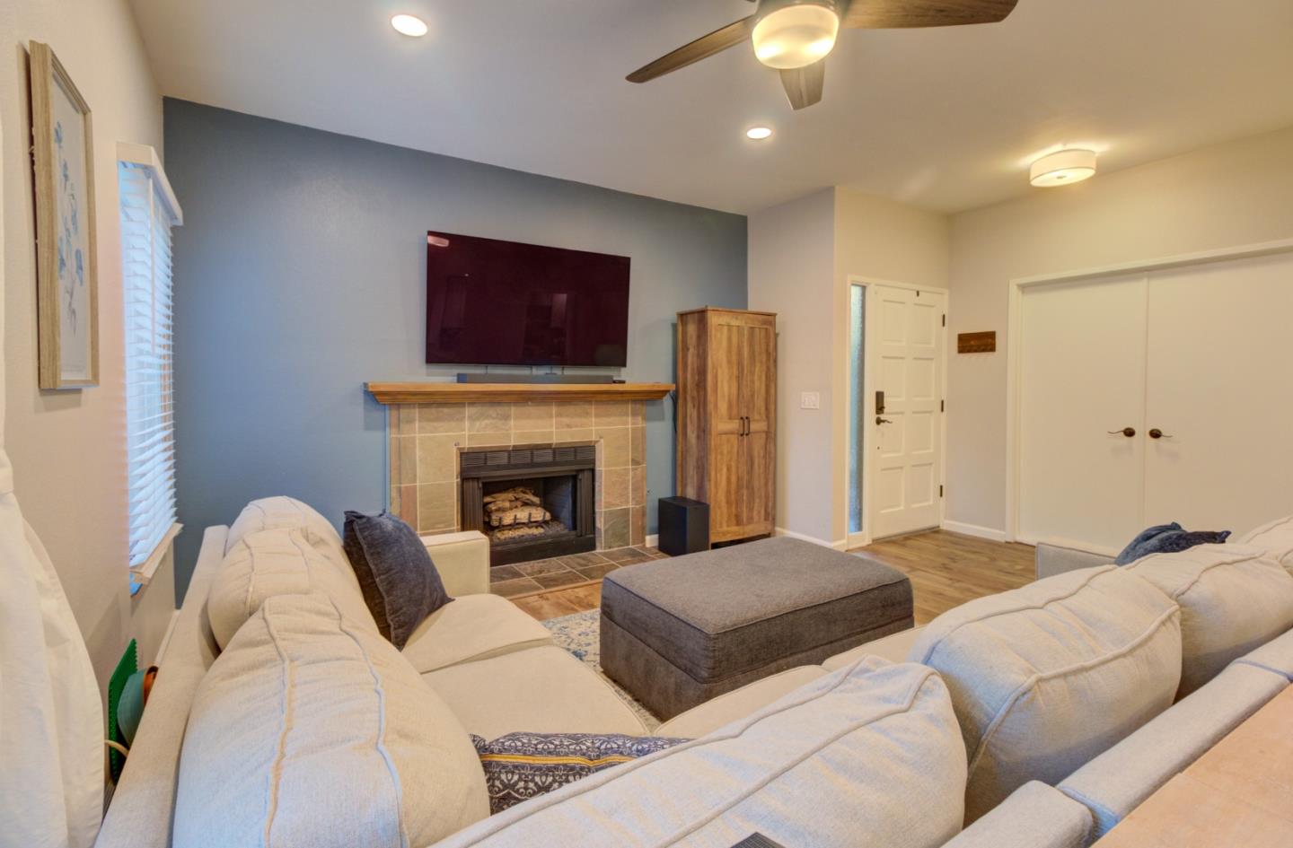 Detail Gallery Image 10 of 24 For 1831 Ashmeade Ct, San Jose,  CA 95125 - 2 Beds | 2 Baths
