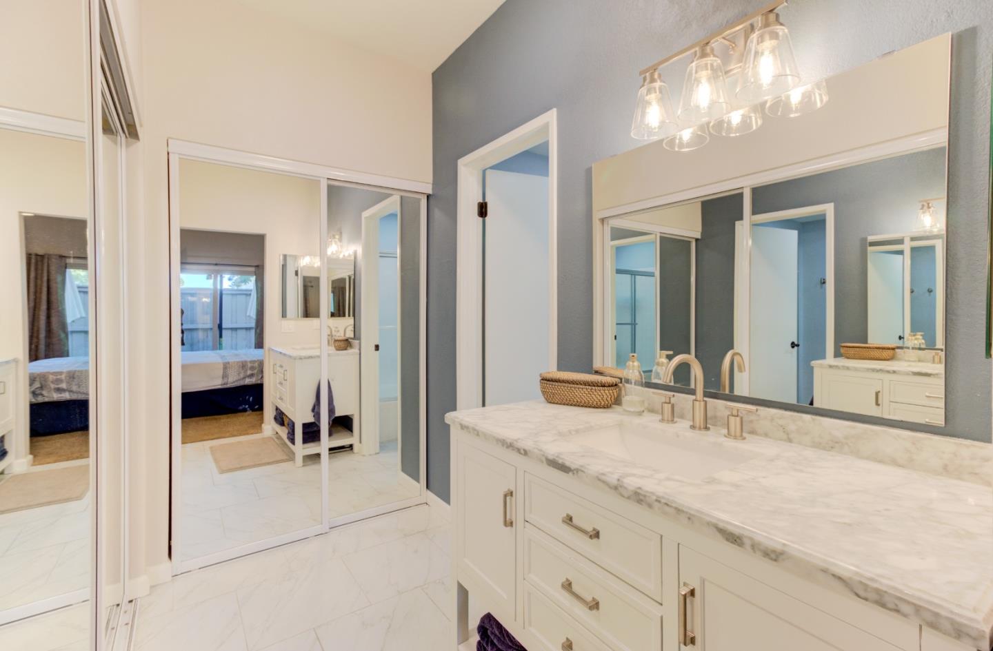 Detail Gallery Image 12 of 24 For 1831 Ashmeade Ct, San Jose,  CA 95125 - 2 Beds | 2 Baths