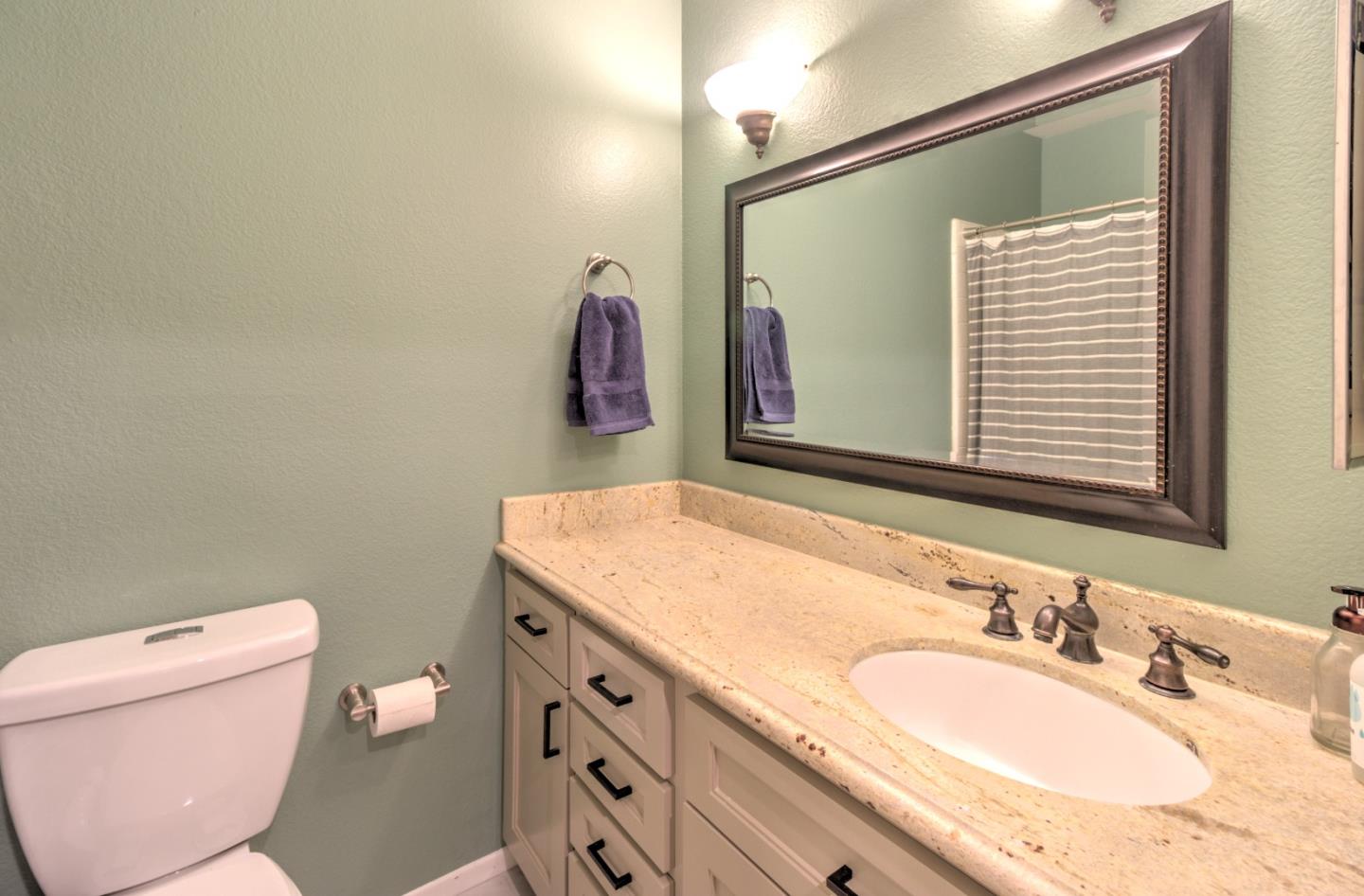 Detail Gallery Image 14 of 24 For 1831 Ashmeade Ct, San Jose,  CA 95125 - 2 Beds | 2 Baths