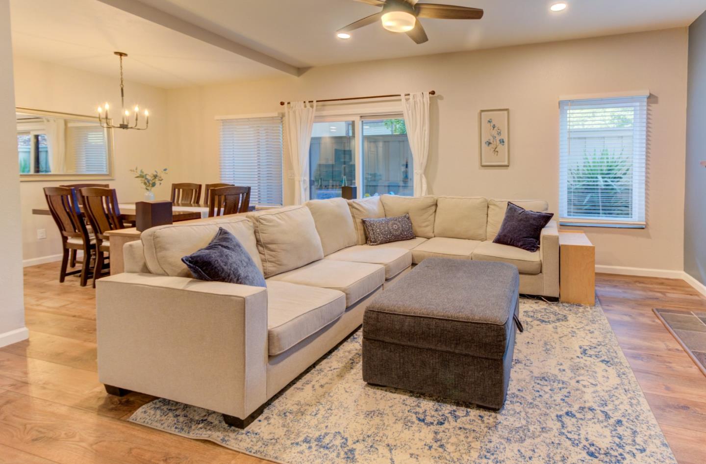 Detail Gallery Image 7 of 24 For 1831 Ashmeade Ct, San Jose,  CA 95125 - 2 Beds | 2 Baths
