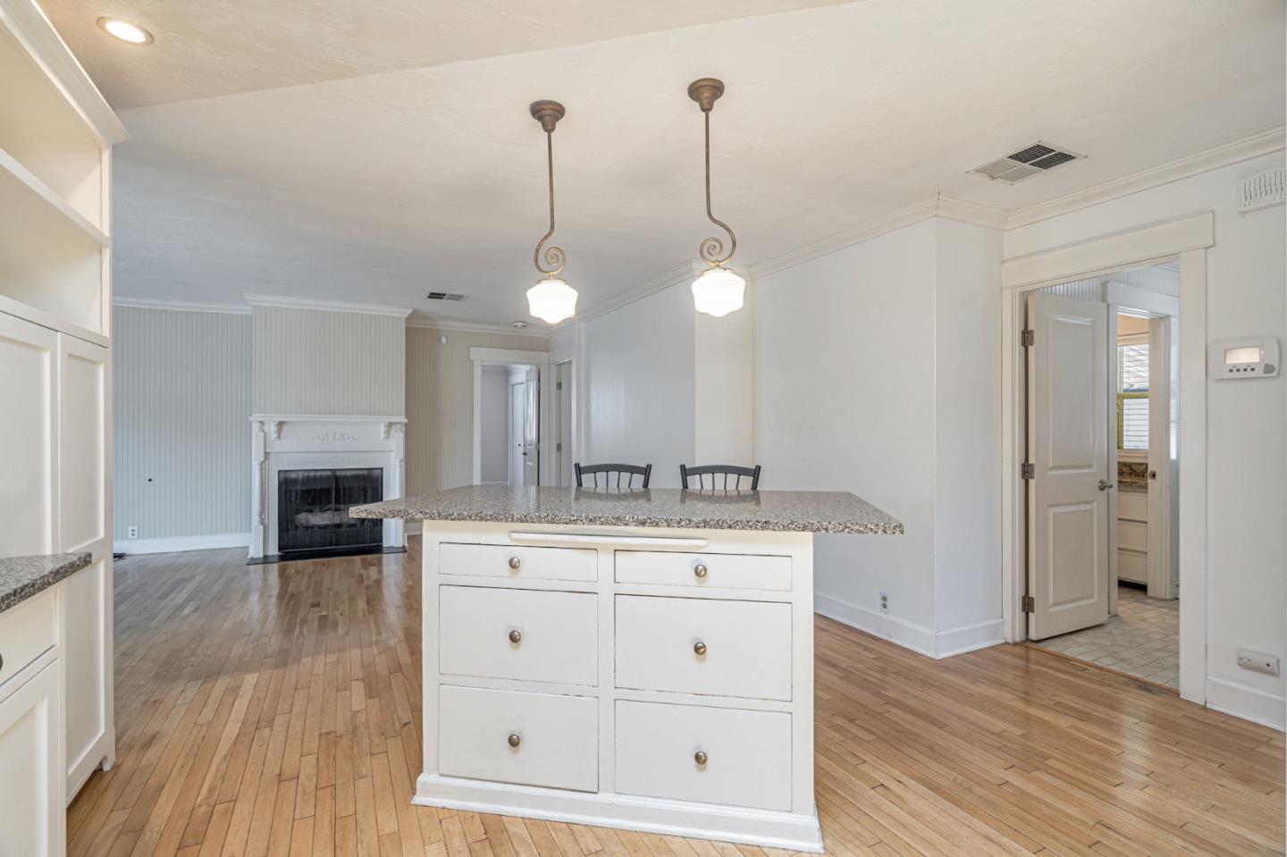Detail Gallery Image 14 of 41 For 35 Quail Hollow Dr #35,  San Jose,  CA 95128 - 2 Beds | 2 Baths