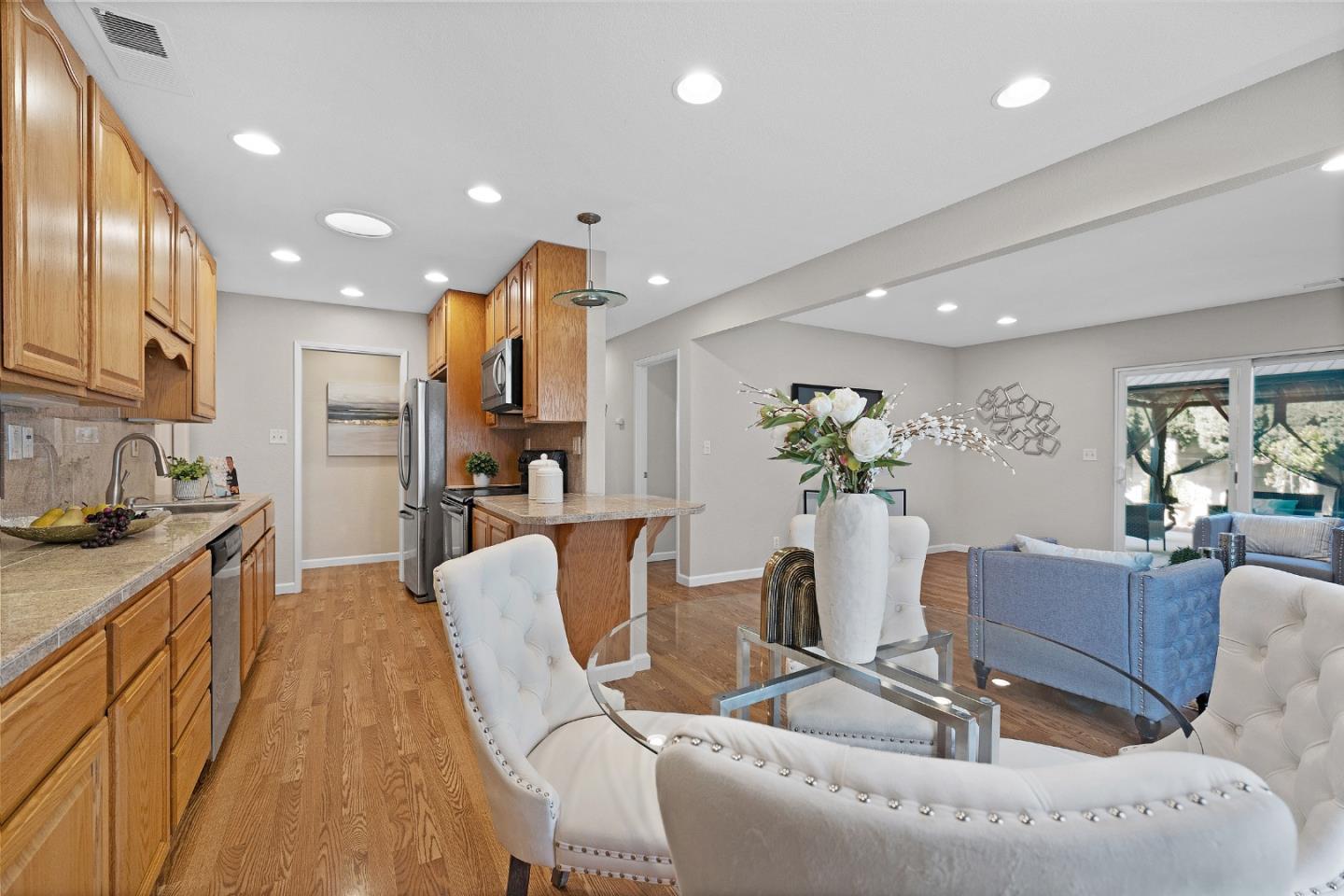 Detail Gallery Image 10 of 49 For 43270 Newport, Fremont,  CA 94538 - 3 Beds | 2 Baths