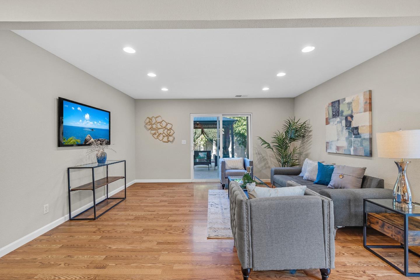 Detail Gallery Image 12 of 49 For 43270 Newport, Fremont,  CA 94538 - 3 Beds | 2 Baths
