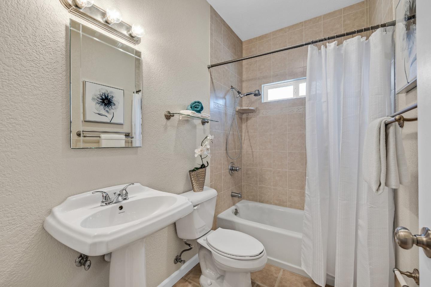 Detail Gallery Image 19 of 49 For 43270 Newport, Fremont,  CA 94538 - 3 Beds | 2 Baths