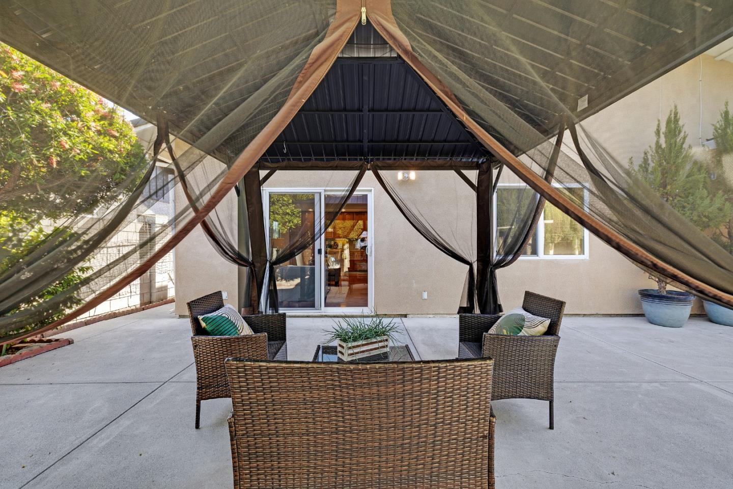 Detail Gallery Image 22 of 49 For 43270 Newport, Fremont,  CA 94538 - 3 Beds | 2 Baths