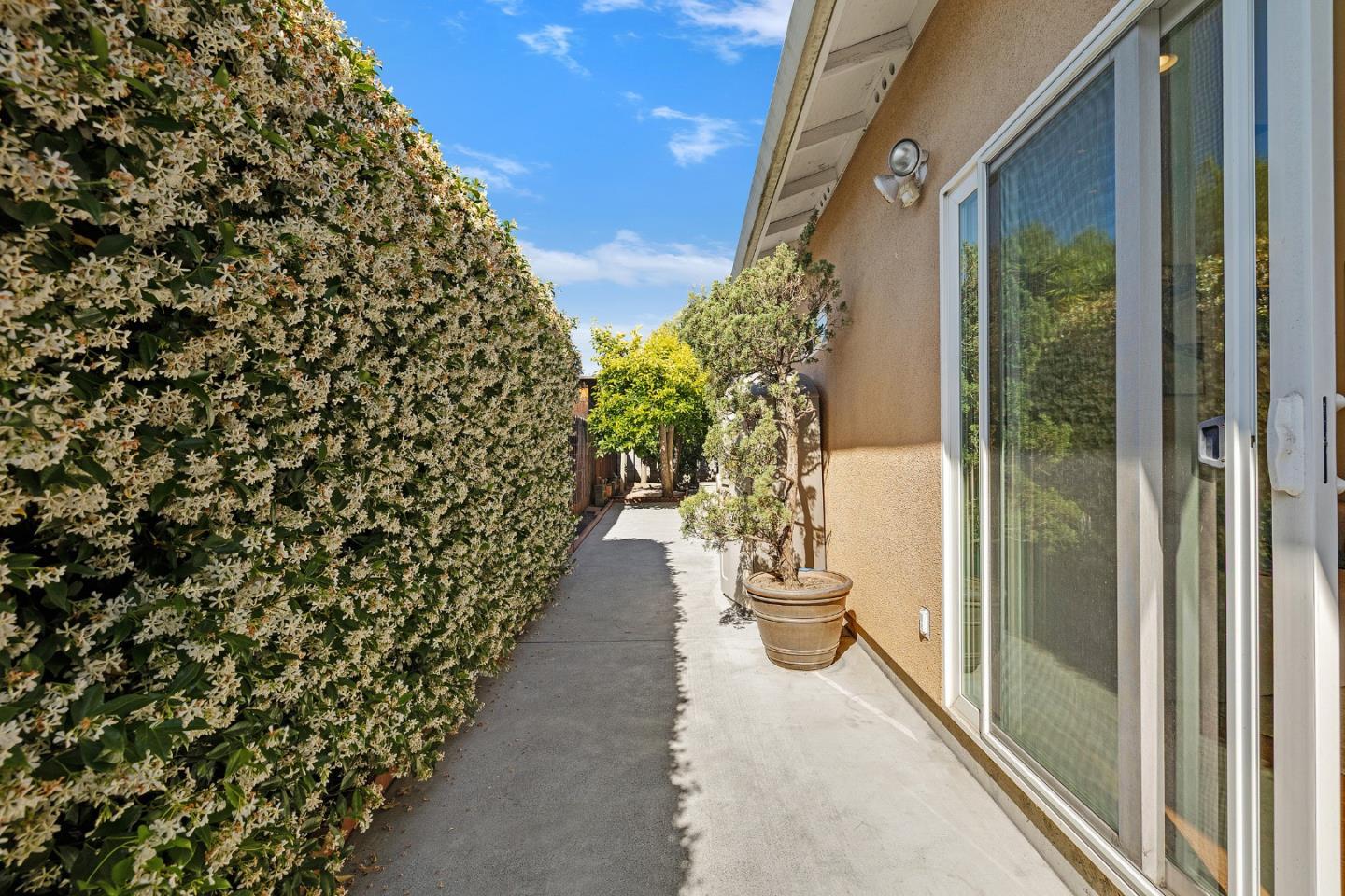 Detail Gallery Image 28 of 49 For 43270 Newport, Fremont,  CA 94538 - 3 Beds | 2 Baths