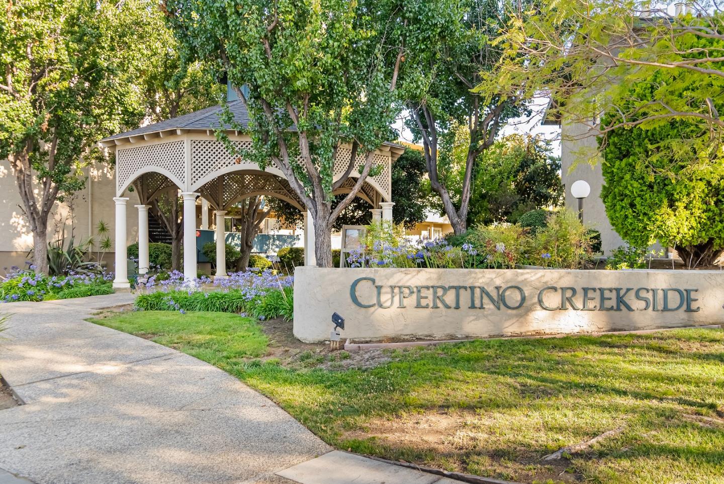 Detail Gallery Image 28 of 35 For 7130 Rainbow Dr #2,  San Jose,  CA 95129 - 2 Beds | 1/1 Baths